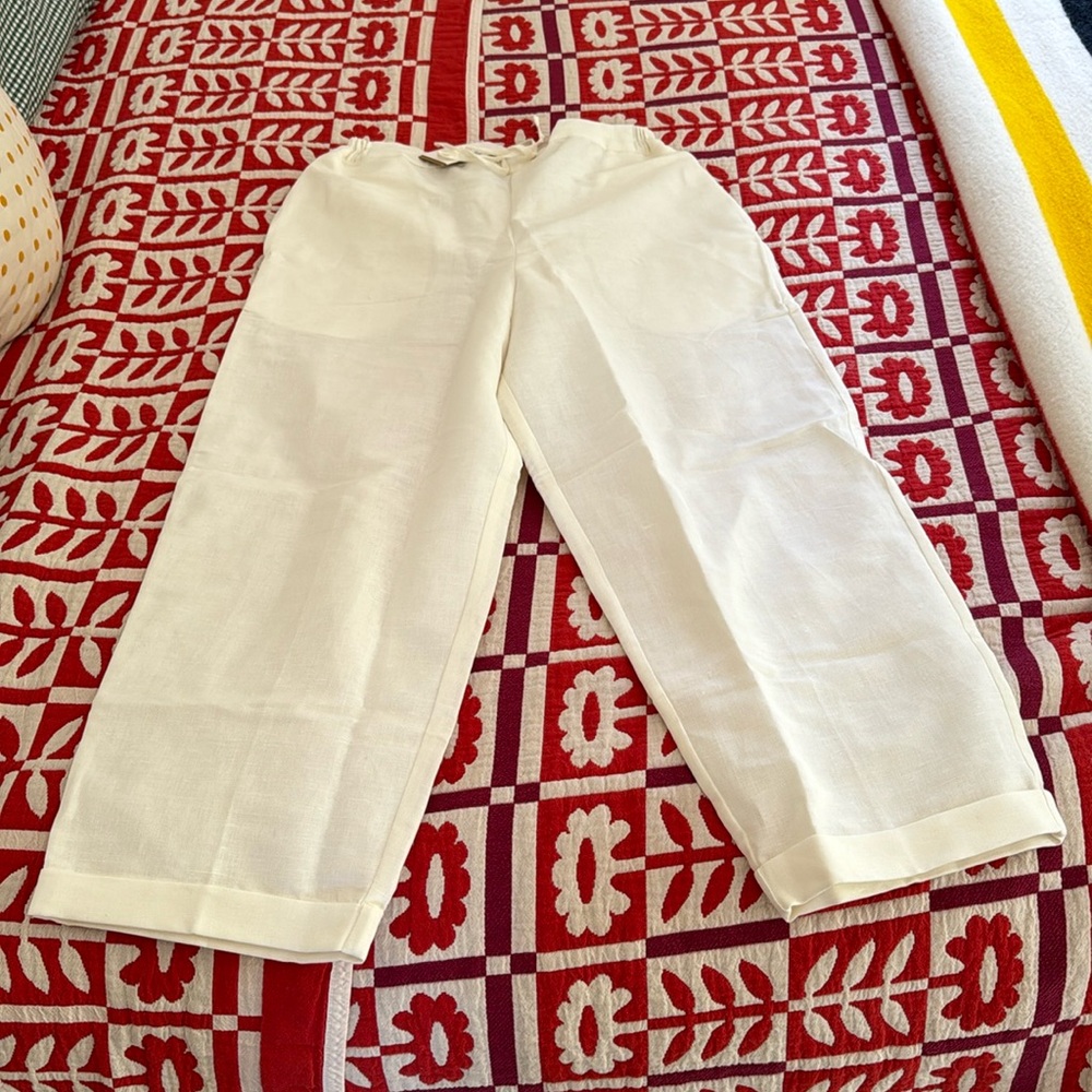 Rujuta Sheth Avery Pant